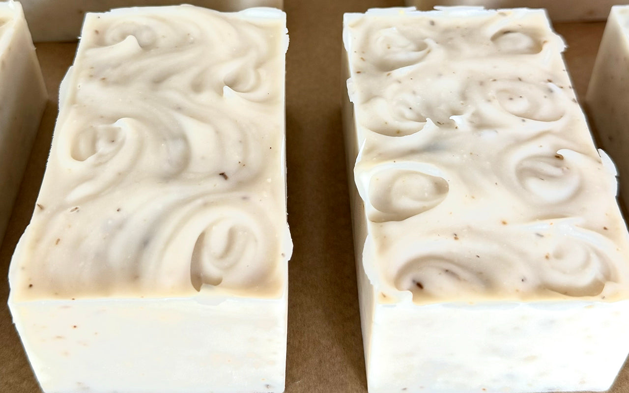 LAVENDER OAT GOAT MILK SOAP- Body Bar (5.5 oz)
